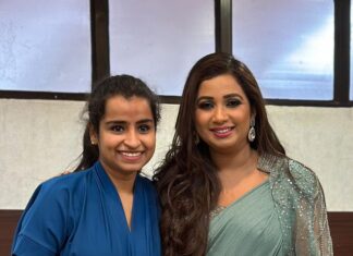 Sivaangi Krishnakumar Instagram - With “The Voice” which inspired me to become a singer🥹 I have tried to see her many times for years, asked so many people related to her for her glance , wanted to go to her place and see her for once and it all didnt happen just to be blessed with this moment in my hometown😭 and all those words about me and acknowledgement from the person you have been idolising your whole life🥺 I dont know what I did to deserve this blessing . Getting a compliment as “Battery Charger “ from my Battery Charger since childhood 🥹 what more does a singer want ?wanted to speak my heart out to her but I became so numb seeing her ! What a blessed evening ..listening to her songs all the time in earphones to witnessing the same in real hits hardddd! How divine😭🥺 what an amazing end to the year🥰 @shreyaghoshal mam the OG!!!❤️❤️ will always be my inspiration even if I reach somewhere she will be my idol till the end❤️ VC @djgowthamofficial @noiseandgrains Thankyou @noiseandgrains @karya2000 for bringing her and also for this moment 🥺