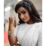 Sivaangi Krishnakumar Instagram - 🤍🤍🤍🤍 Wearing @label_afeera Styling @anushaa13 Makeup hair @arupre_makeup_artist Jewelry @aaranyarentaljewellery Styling asst @stylewithpp Pictures @mah1sh 😃