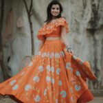 Sivaangi Krishnakumar Instagram – 🍊🧡
Outfit @baavli 
Styling @anushaa13 
Makeup and hair @arupre_makeup_artist 
Photos @pugazhhhh 
#cookwithcomali