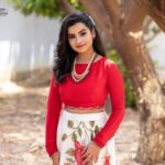 Sivaangi Krishnakumar Instagram – Red edition❤️
Outfit @elegant_fashion_way 
Hair and makeup @arupre_makeup_artist 
Photo @raghul_raghupathy 
Retouch @retouch_by_gokul