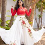 Sivaangi Krishnakumar Instagram - Red edition❤️ Outfit @elegant_fashion_way Hair and makeup @arupre_makeup_artist Photo @raghul_raghupathy Retouch @retouch_by_gokul