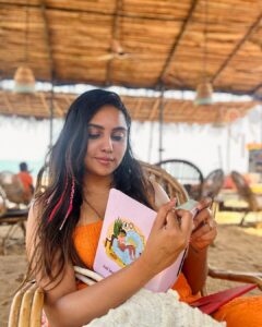 Smruthi Venkat Instagram - That’s how I spent my birthday weekend in Goa planning this year ✨
Thank you @factornotes for sending over this planner! 
Focusing on myself and my goals this year ✨ hoping for the best 😻
And totally loved my peaceful stay @goasouth 💗