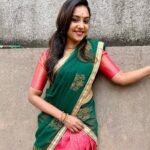 Smruthi Venkat Instagram – அனைத்து அன்பு உள்ளங்களுக்கும் இனிய சித்திரை புத்தாண்டு நல்வாழ்த்துக்கள் ✨❤️

Half saree @swarnasaris
