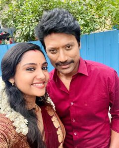 Smruthi Venkat Instagram - Meet Vivek and Anandhi from vadhandhi ✨ 
Watch vadhandhi on @primevideoin 

@iam_sjsuryah @andrewxvasanth @pushkar.gayatri @wallwatcherfilms @sanjkayy @laila_laughs #Nassar @saravanandp @simonkking @editorrichardkevin.a @arunvenjaramoodu00 @gowthamselvarajoffl @guha812 @subhaskaar @actor_vivekprasanna @kumaran_thangarajan