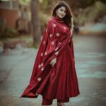 Sneha Instagram – Make everyday a little less ordinary.

@geetuhautecouture 
@ashokarsh 

#sneha #salwarsuits #livelife #liveinthemoment #bekind #love