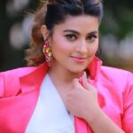 Sneha Instagram - Life is full of beauty. Notice it. Earrings @geetuhautecouture @geetuhautecouture @clicks_by_ajay @itz_rajesh24 #liveinthemoment #bekind #pinkdress #lifeisbeautiful #mrnmrs #etvtelugu