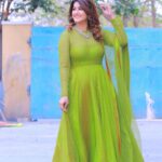 Sneha Instagram – The happiness of your life depends on the quality of your thoughts. 

@geetuhautecouture 
@silversashti 
@itz_rajesh24
@clicks_by_ajay 

#showtime #greendress💚 #lovewatudo💕 #bekind #etvtelugu #mrnmrs