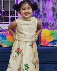 Sneha Instagram - Happy birthday my sunshine! You fill my heart, you fill my world, you fill my soul. The love you shower me is the most beautiful thing in the universe. Be the same naughty, caring, loving always. You taught us meaning of life! Love you to the moon and back🩷❤❤

#aadyanthaa #daughterlove #monndaughter #birthdaygirl #fillmyheart #love #liveinthemoment