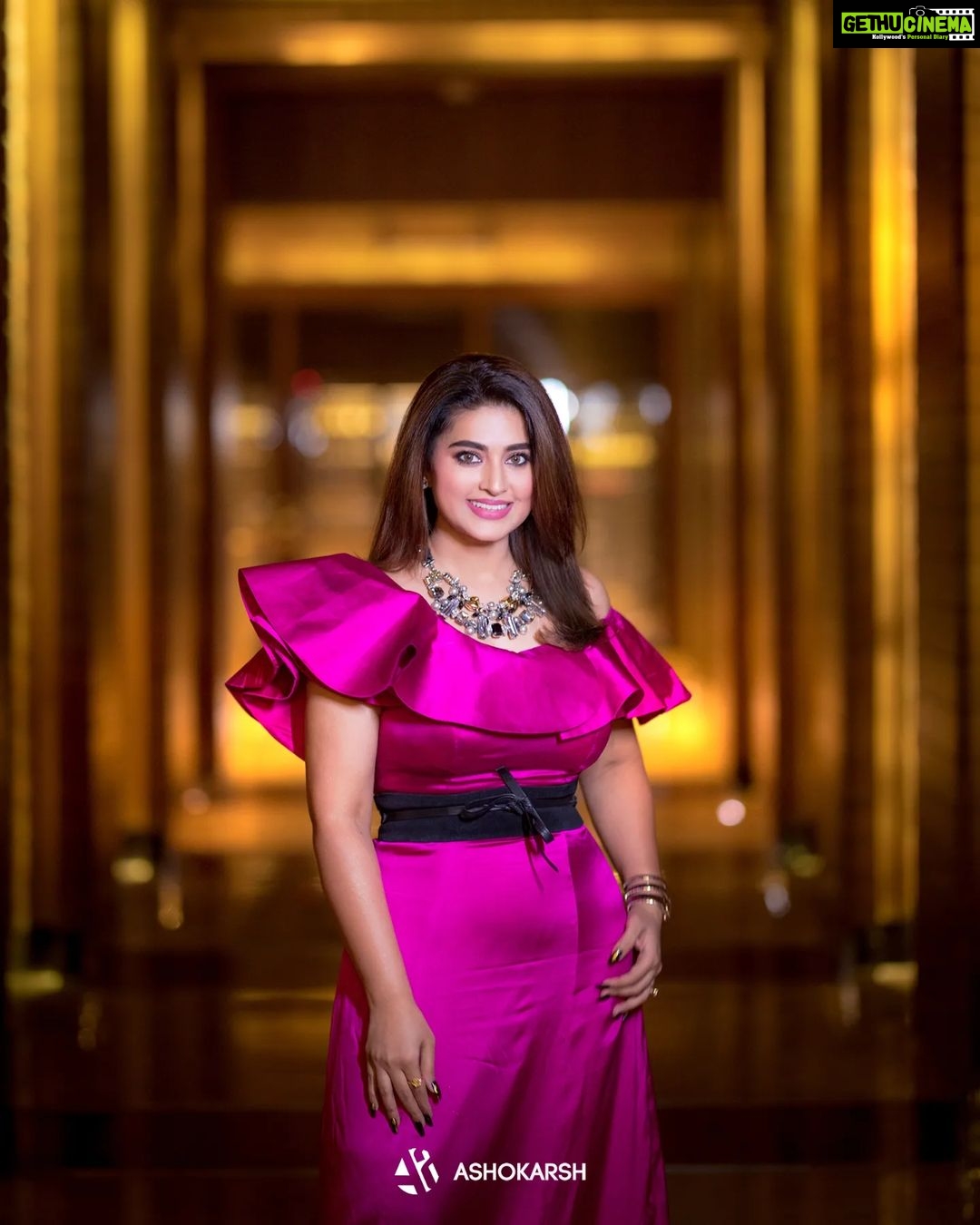Sneha Instagram - I saw that you were perfect , and so I loved you. Then I saw that you were not perfect and I loved you even more. @ashokarsh @vyshalisundaram_hairstylist #coupleshoot #meandyou❤ #jamesbond #loveurself❤️ #beyou #pinkdress #sneha