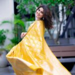 Sneha Instagram - Blouse - @geetuhautecouture Maharani collection - @nacjewellers Saree - @she_fashionzoffl Photography - @ashokarsh Hair- @vyshalisundaram_hairstylist #sareelove❤️ #banaras #banarasisaree #neveroutofstyle #bekind #mylove