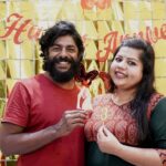 Sneha Sreekumar Instagram – That was a great surprise from my love 😍 
Thank you for making my day so special and colourful. . Our 3rd wedding anniversary spl video is coming soon with more surprises🤩🤩🤩

#anniversary #wedding #marimayam #chakkappazham