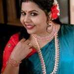 Sneha Sreekumar Instagram - Actores @sreekumarsneha 📸 @deepakplassery @parakkat_jewels @makeupbyanil @anuthreadsbridalstudio #keralasaree #mallu #actor #cochi #mallugirl #keralaattraction