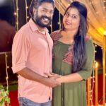 Sneha Sreekumar Instagram - ❤❤❤ 👗 @srishti_tripunitura #happy #love #couplegoals #couples #shoot #marimayam