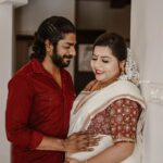 Sneha Sreekumar Instagram – Waiting for our little one❤️❤️❤️❤️ its 9th month 😍😍
Mua @blakeeys_makeover
Styling by @nithinju
Costume @navamimypassionyourfashion
Ornamemts @kaya_online_
Pic @3leaf_photography

#pregnancylife #9monthspregnant #happymoments