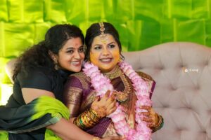 Sneha Sreekumar Instagram - 😍😍😍😍

Mua @amal_ajithkumar
Style by @sabarinathk_
Saree @kanchivaram.in
Ornaments @mayoorajewels_by_archana
📷 @3leaf_photography
@ogstharavadu
Events @events.factorie

#valakaapu #valaikappu #7monthspregnant #happymoments #happylife #veenanair #mandothari