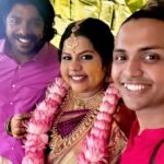 Sneha Sreekumar Instagram - Snehachechis Valakappu.. Happy moments with friends..🥰 #snehasreekumar #spsreekumar #surabhilakshmi #annarajan #lichi #valakappu #happymoments