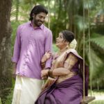 Sneha Sreekumar Instagram - valaikappu ceremony @sreekumarsneha & @s.psreekumar Makeup :- @amal_ajithkumar Stylist :- @sabarinathk_ Saree :- @kanchivaram.in Photography :- @nithin_c_nandakumar @wedlock__stories #valaikappu #valaikappuceremony #actress #babyshower #wedlockstories #saree OG's Tharavadu