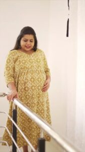 Sneha Sreekumar Instagram - With ma ❤️ @oscarbeagle1
📷 @randheerkr
Mua @makeupbyanil
Costume @leyandadesigns

#reelsinstagram #reelsvideo❤️ #reelsupload #pregnancylife #9thmonthpregnancy #happylife #marimayam