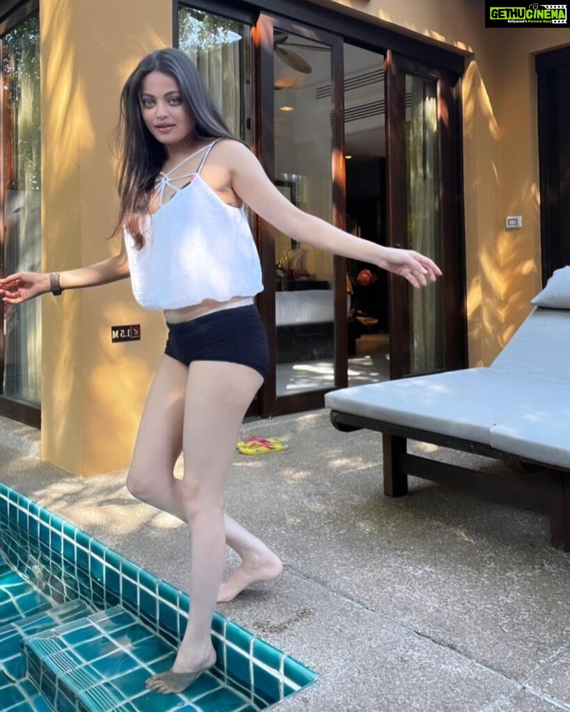 Sneha Ullal Instagram - Another morning waking up to the sound of birds,wind & waves with a plunge pool right next to my bed.My “pool villa” at @movenpickhuahin is just ❤🌞.#snehaullal #movenpickhuahin #hotels #thailand Mövenpick Asara Resort & Spa Hua Hin