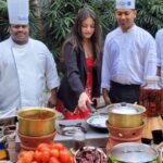 Sneha Ullal Instagram - Tried to make neer dosas,obviously it sucked.But I swear I could do it well if on second attempt.Regardless,it was fun to vibe with the chefs. #snehaullal #cheflife #dosa #southindian #indiancrepe Radisson Blu Mumbai International Airport