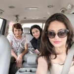 Sneha Ullal Instagram – Day 1 & 2 in Dubai with ma and sis @ushaullal19 @saumyaullal Dubai, United Arab Emiratesدبي