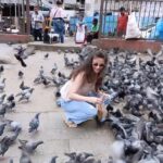 Sneha Ullal Instagram – It’s such a beautiful feeling when a rescue mission ends with a beautiful release ..My pigeon was released in Bandra Talav ,she flew away beautifully while i stayed back and fed the rest.. #snehaullal #crueltyfree #vegan #love