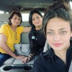 Sneha Ullal Instagram – Day 1 & 2 in Dubai with ma and sis @ushaullal19 @saumyaullal Dubai, United Arab Emiratesدبي