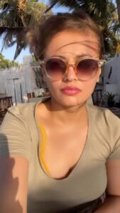 Sneha Ullal Instagram - This view never gets old  #snehaullal #beachvibes #goa #sunset