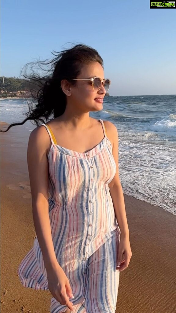 Sneha Ullal Instagram - the waves,the sand,the sunshine & a cup of coffee. #snehaullal #goa #beachlife #noworries 📸 by my @sarat.shetty . Goa, India