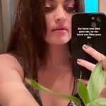 Sneha Ullal Instagram – Tried some make up and Damnnnnn 🥰😂 ( this post was supposed to be a static post 😤) Mumbai, Maharashtra