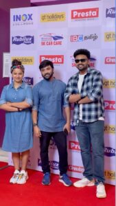 Snehan Instagram - Thala v/s thalapathi 2m mass dhan indha pongal theatre ku deepavalidhan ponga #varisu #thunivu  1st day 1st show @anchor_azhar 
#celebrity shows #cineulagam