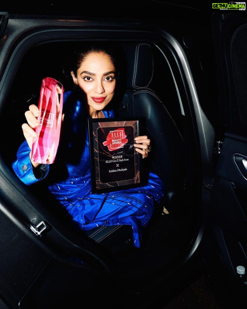 Sobhita Dhulipala Instagram - Moments like this make me feel like my life is a wild ride. I feel such gratitude, such softness. 🪷 @elleindia #ElleBeautyAwards #GenZStyleIcon