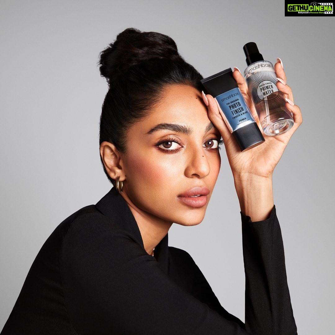 Sobhita Dhulipala Instagram - Never under-estimating the power of @smashboxindia primers 😻 . . #SmashboxIndia #PrimedForLife #CrueltyFree