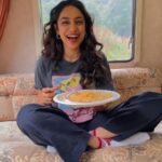 Sobhita Dhulipala Instagram – Khana = khushi 
(@su4ita mere socks dekh behen) United Kingdom