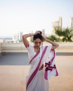 Sobhita Dhulipala Instagram - Indian summer ☀️
Images by @mourya