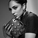 Sobhita Dhulipala Instagram - Beautiful evening with @dior at their newly opened boutique #diorfall23 📸 @banjaariii #Ad DLF Emporio Mall