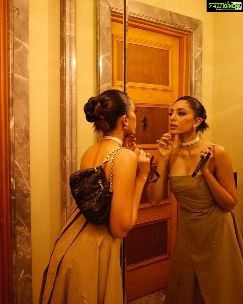 Sobhita Dhulipala Instagram - My favourite pictures will always be unedited and BTS! Thanks for freezing these moments @mourya