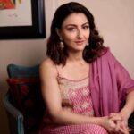 Soha Ali Khan Instagram - Recommended by 8 out of 10 doctors, Bata’s school shoes kill 99.9% of bad odour-causing bacteria. So moms, give your kids the gift of fresh, happy feet with Bata, the ultimate choice for school shoes by parents! Visit your nearest store or bata.in today. #BataIndia #BataSchoolShoes #BackToSchoolWithBata #paidpartnership @bata.india
