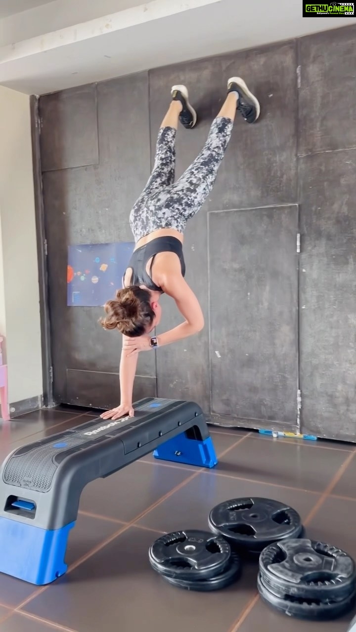 Soha Ali Khan Instagram - Life has its ups and downs and so does this workout ... @maheshfitnessclub #workout #fitness
