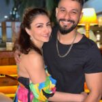 Soha Ali Khan Instagram – Another feather in your chapeau, mon beau 🪶 @kunalkemmu #madgaonexpress #filmwrap @excelmovies