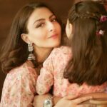 Soha Ali Khan Instagram – Wishing you a joyful Eid filled with happiness peace success and good health!! ❤️ #eidmubarak @kadamajay