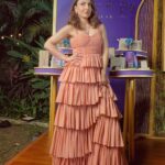 Soha Ali Khan Instagram – Dressed to frill!! 👗@worldofasra
styled by- @kareenparwani 
assisted by- @suvidhiijainn