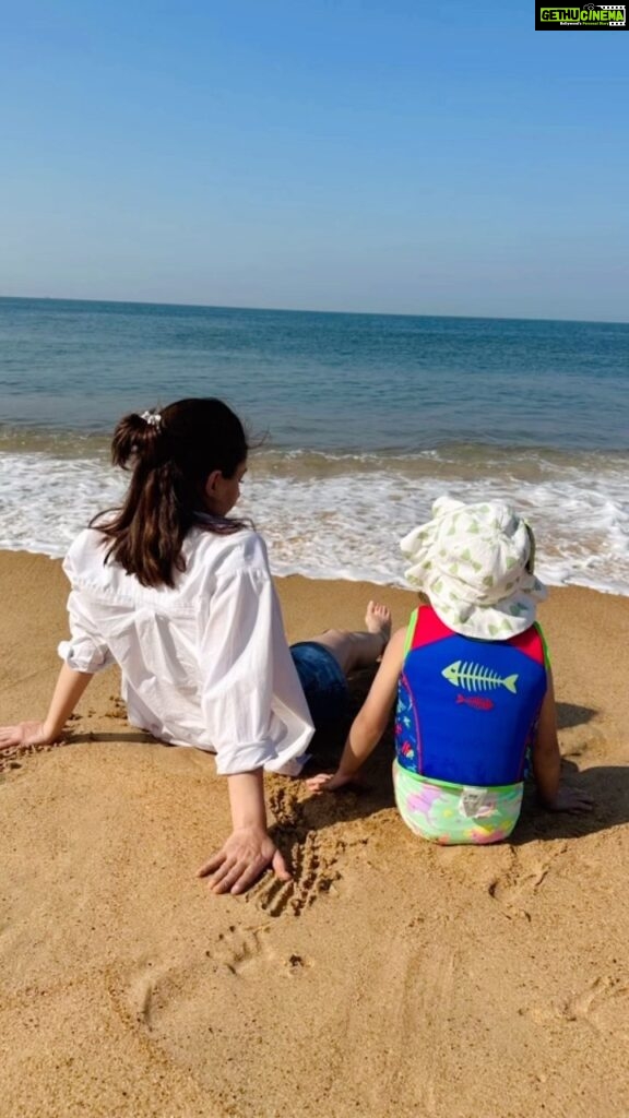 Soha Ali Khan Instagram - Beach days are the best 🏖️ #beach