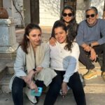 Soha Ali Khan Instagram – Friends like family ❤️