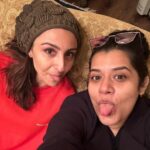 Soha Ali Khan Instagram – Friends like family ❤️