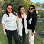 Soha Ali Khan Instagram – Friends like family ❤️