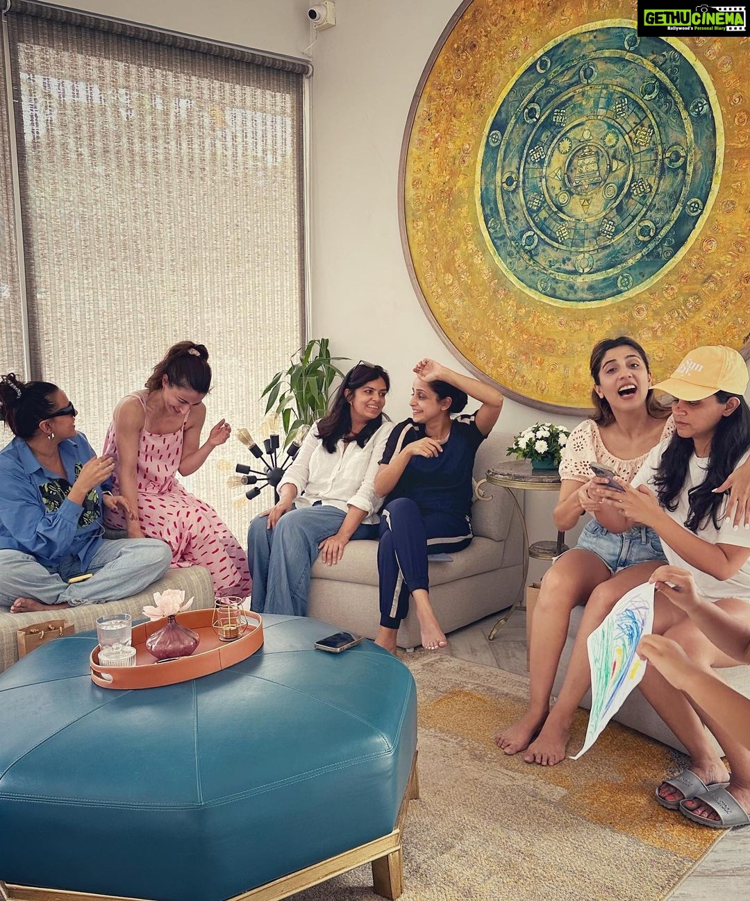 Soha Ali Khan Instagram - Take me back!! December is heccccctic and I already need another staycation with my girls @lesutragreatescapes @stayvista_official major missing is happening ❤️ and a special shout-out to Asif for catering to our every whim! Lonavala
