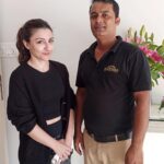 Soha Ali Khan Instagram - Take me back!! December is heccccctic and I already need another staycation with my girls @lesutragreatescapes @stayvista_official major missing is happening ❤️ and a special shout-out to Asif for catering to our every whim! Lonavala