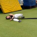 Soha Ali Khan Instagram - Mondays should be motivating and I thought instead of showing you the final product, the perfect shot wouldn’t it be more motivating to see the frequent fails, the tired tries, the aborted attempts…so that you know that even if you are struggling it’s part of the process and you will get there so don’t give up!! #mondaymotivation #fitnessmotivation #workout