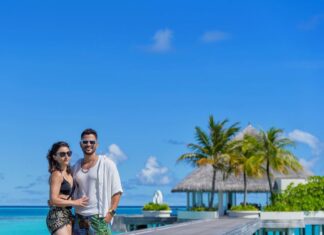 Soha Ali Khan Instagram - Don’t call us at the beach - we’re sun-screening our calls ! ☀️ @kandima_maldives #mykindofplace